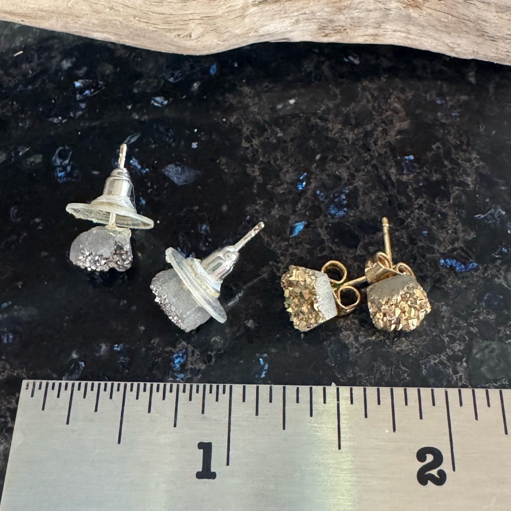 Set of 2 Druzy Earrings Gold and Silver